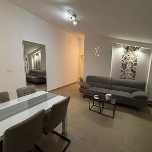 Sunny Vacay Apartament Kaštela