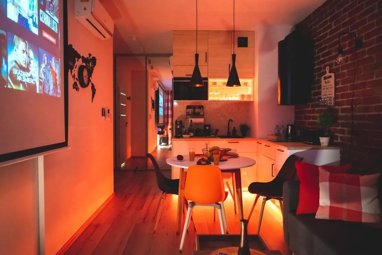Movie Jacuzzi Apartment At The Main Station By Noclegi Renters Kraków