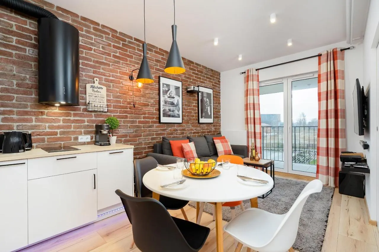 Movie Jacuzzi Apartment At The Main Station By Noclegi Renters Kraków 0*,  Polska