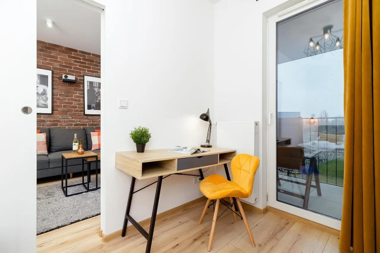 Movie Jacuzzi Apartment At The Main Station By Noclegi Renters Kraków Polska