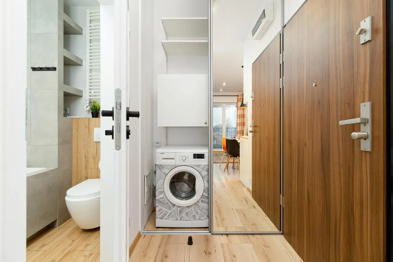 Movie Jacuzzi Apartment At The Main Station By Noclegi Renters Kraków