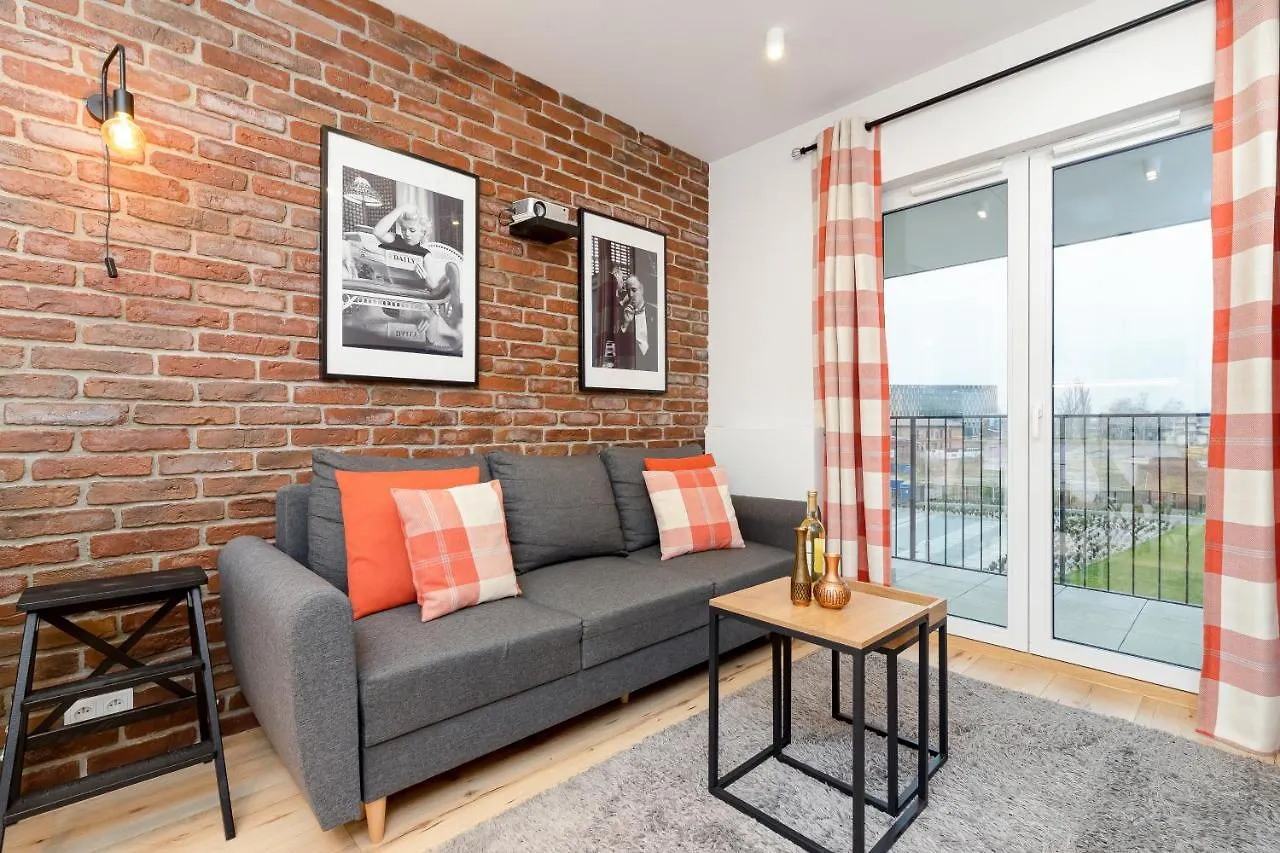 Movie Jacuzzi Apartment At The Main Station By Noclegi Renters location